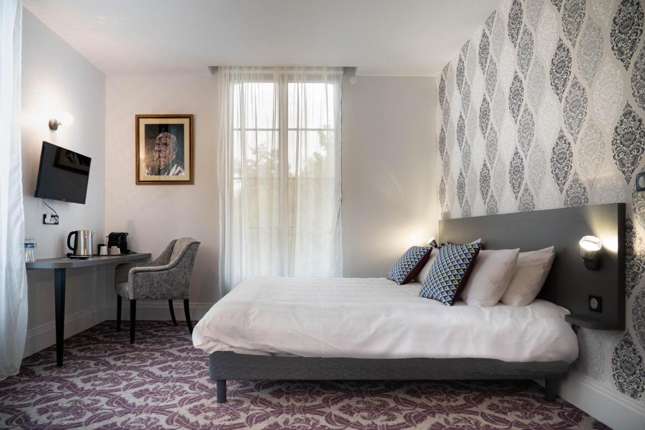Les Jardins De Josephine - Le Manoir Hotel เอเวรอ ภายนอก รูปภาพ