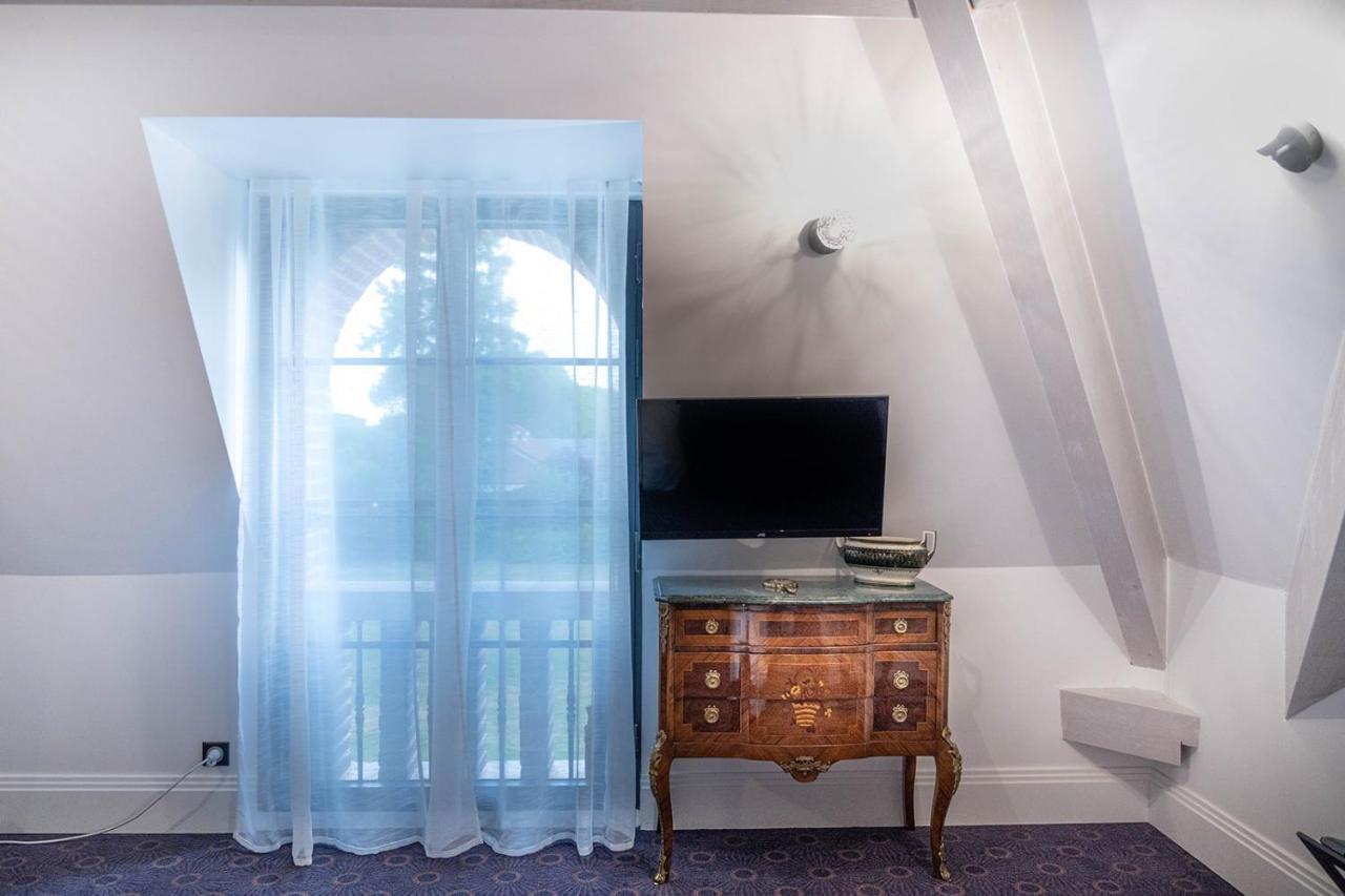 Les Jardins De Josephine - Le Manoir Hotel เอเวรอ ภายนอก รูปภาพ